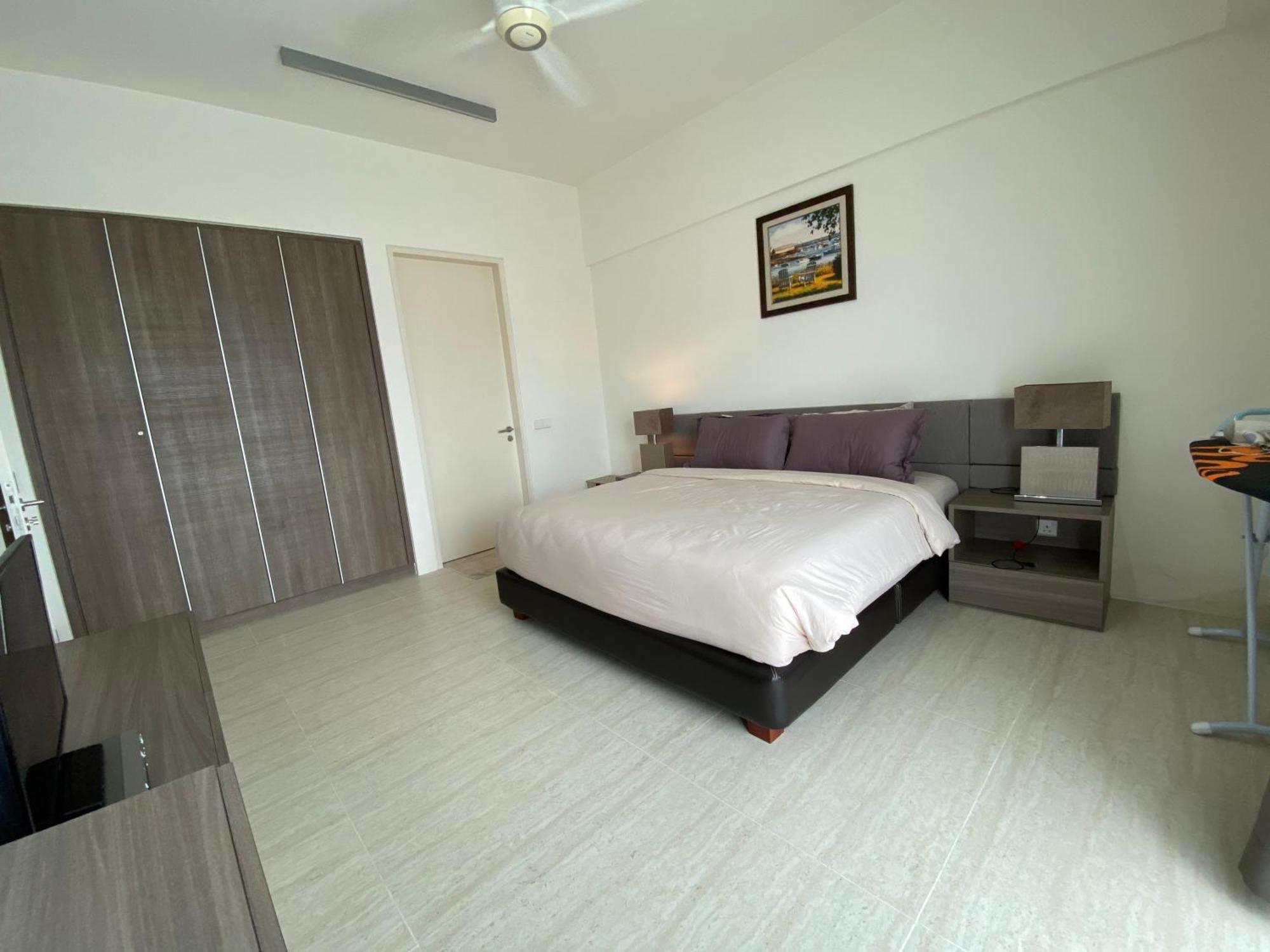 By The Sea @ Cozy Beachfront Home Batu Ferringhi Exterior photo