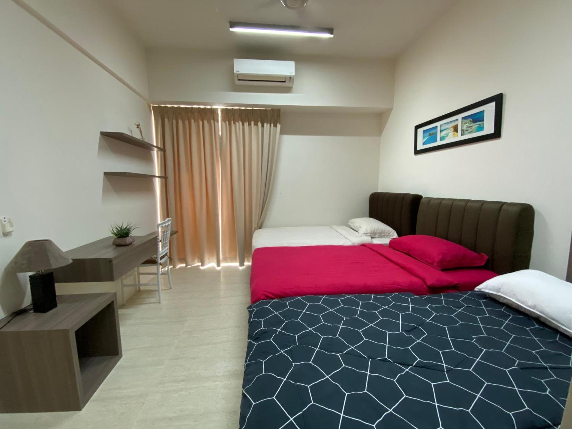 By The Sea @ Cozy Beachfront Home Batu Ferringhi Exterior photo
